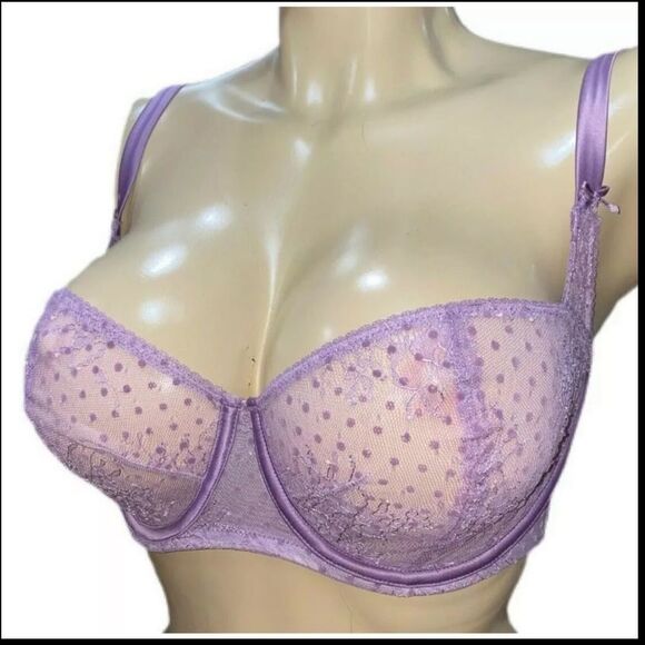 Victoria’s Secret Dream Angels Set dot Mesh Unlined Balconett Bra & Thong - Picture 6 of 10